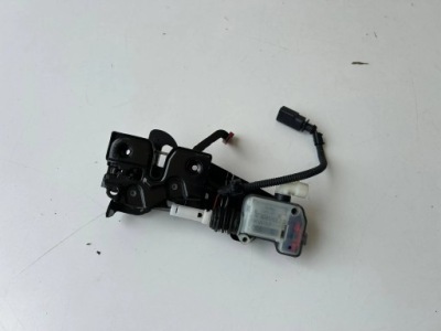 Porsche замок капот 991511053 оригинал фото №1