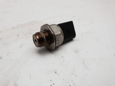 Шланг паливний audi a3 s3 8v 037906054 фото №1