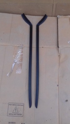 Volvo xc40 молдинг стекло лобовое правая фото №1