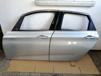 Bmw 2 active tourer lift lci f45 a83 двері ліва лівий перед задня задні фото №1