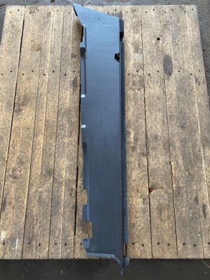 Audi q7 4m захист ніша багажника права 4m0863528j фото №1