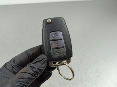 2017 ssangyong rexton ключ lub карта 8751036550 фото №1