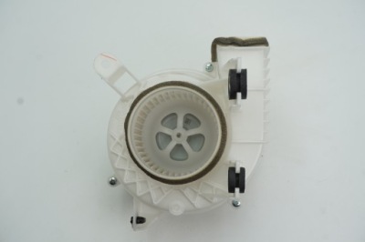 Повітродувка обдув акумулятора lexus ct g9230-76010 фото №1