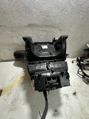 Renault обігрівач 272702591r express ii фото №1