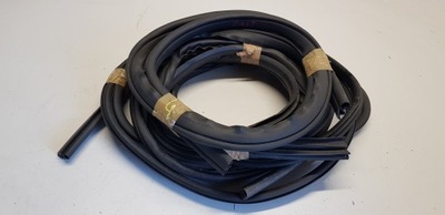 Ford c-max mk1 прокладка двері лівий задня фото №1