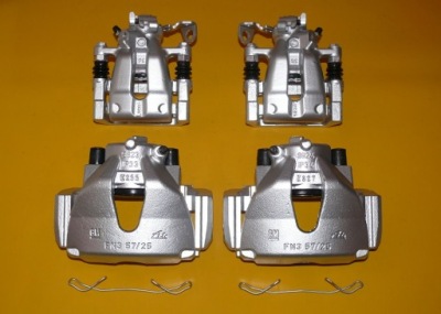 Суппорты левый правый перед задняя opel zafira b 4szt фото №1