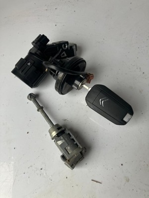 Замок запалювання вкладка заливна горловина ключ citroen c3 iii фото №1