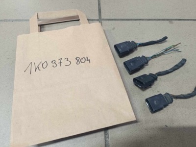 Audi volkswagen skoda seat штекер соединитель колодка 1k0973804 фото №1