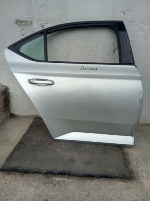 Skoda superb iii liftback дверь правое задние фото №1
