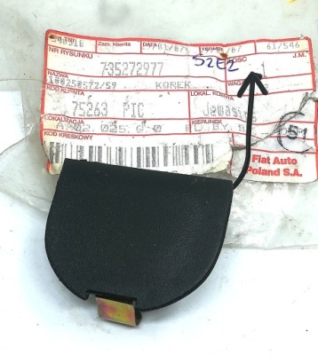 Заглушка фаркоп бампера fiat punto ii 735272977 oe! фото №1