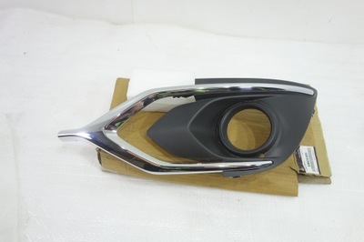 Решітка протитуманної фари хром лівий mitsubishi space star ii lift 6402a391 фото №1