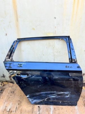 Skoda superb iii kombi двері задня правий фото №1