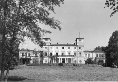 Krzeszowice. Pałac Potockich Państw. Dom Młodzieży