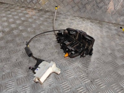 Замок двері правих перед mercedes w222 0997207000 фото №1