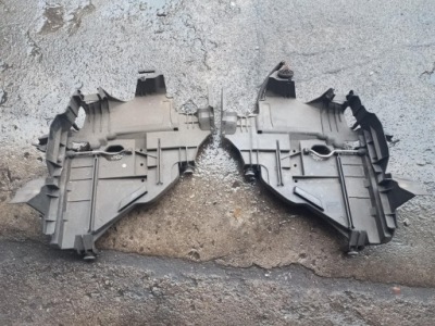 Направляющая лампы перед vw touareg 7l фото №1