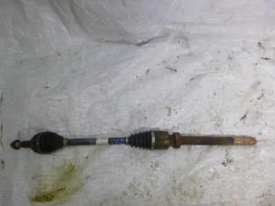 Renault clio iv привідний вал права 1.5 dci 391008239r фото №1