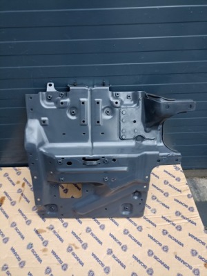 Кронштейн scania r s 2571819 новый model фото №1