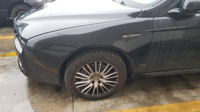 Alfa romeo 159 крила лівий перед 876 nero carbonio фото №1