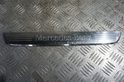 Накладка  защита накладка порога  правая mercedes c-klasa w205 хром фото №1