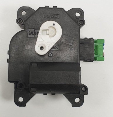 Моторчик отопителя mazda rx-8 113800-2350 фото №1