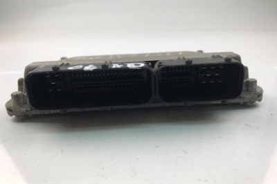 Бортовой компьютер двигателя vw golf vi 5k1 06a906033mh 2011 фото №1