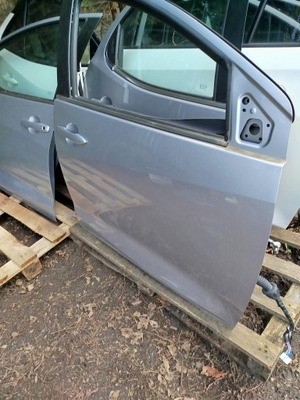 DOOR FRONT REAR RIGHT TOYOTA YARIS LV 22R CODE 1F4  