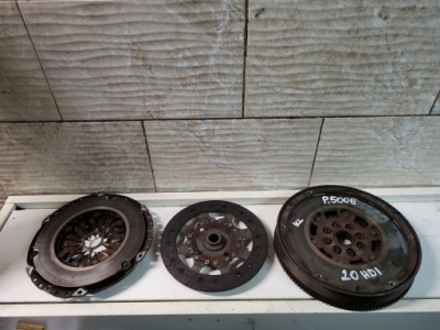 Двухмассовый маховик сцепление citroen peugeot 5008 i 2.0 hdi полный фото №1