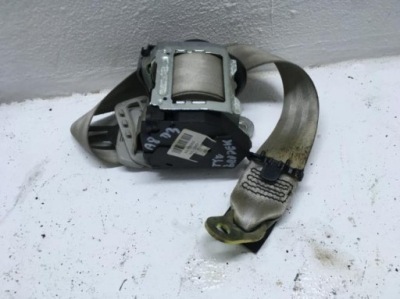 Pas безпеки задній середній audi a8 d3 фото №1