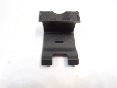 Заглушка блокировка защита крышки toyota yaris ii 2006-2011 фото №1