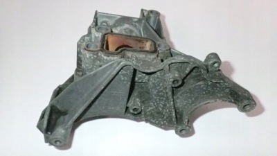 ŁAPA POMPY WSPOMAGANIA AUDI A6 C6 3.0 059145169AH