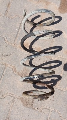 Пружина перед ford transit connect 1.8d 05r фото №1