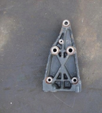 Renault vel satis 3.5 v6 lift кронштейн двигуна фото №1