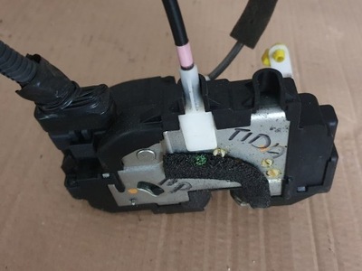 Замок дверь правый перед 3 pin nissan tiida фото №1