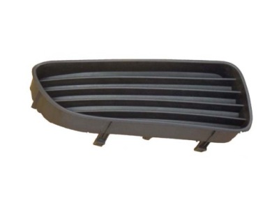 Toyota corolla e11 рестайлинг  заглушка решётка  решётка бампера p фото №1