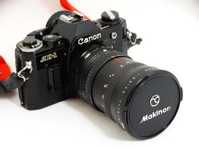 Aparat Canon AE-1 + obiektyw Makinon mc 28-80mm f 3.5 - 4.5