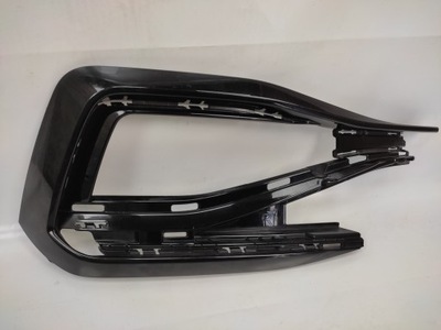 Volkswagen оригінальний номер 3g0853794c решітка бампера фото №1