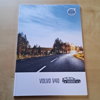 Volvo V40 2015 фото