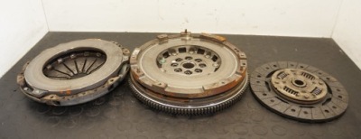 Сцепление колесо двухмассовый fiat 500x jeep renegade 1,0t 46343150 463525160 фото №1