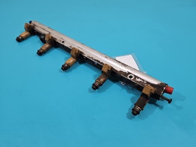 Kpl форсунка volvo s40 ii v50 8627815 2.4b фото №1