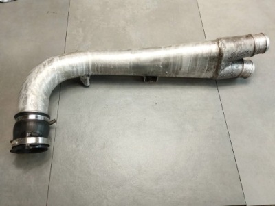 Audi q7 4l шланг воздуха 7l6145945g фото №1