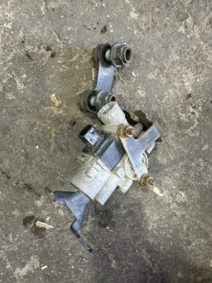 Модулятор клапан давления mercedes actros mp4 a0054299244 фото №1