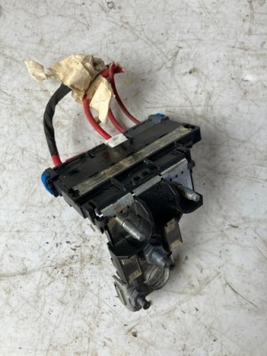 Клема плюсова запобіжник sandero iii 1.0 sce фото №1