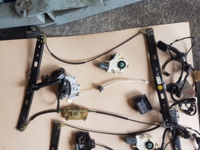 Механізм скло передній лівий audi q7 фото №1