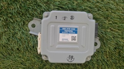 Блоки управління lexus es vii xz10 8989233040 фото №1