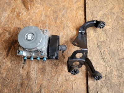 Насос abs гальмівна bmw 1 f20 6875559 фото №1