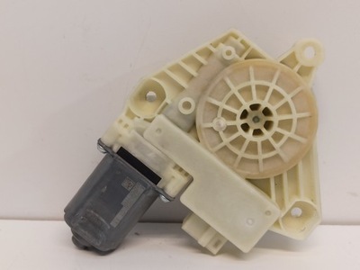 W205 моторчик скло правий перед a2059060113 фото №1