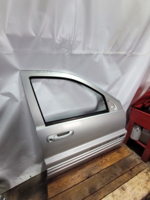 Jeep grand cherokee wj 99-04 дверь правый перед фото №1