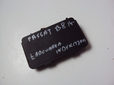 Зарядное устройство индукционная vw passat b8 2014- фото №1