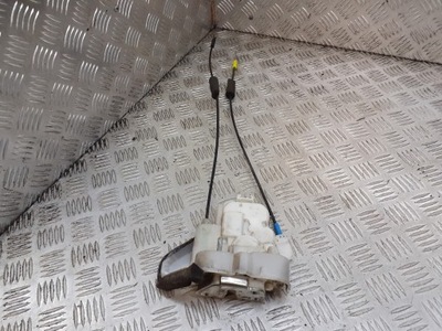 Замок двері правий задня subaru impreza gh 2pin фото №1