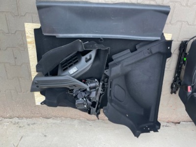 Оббивка обшивка багажника правий megane iv 4 lift фото №1